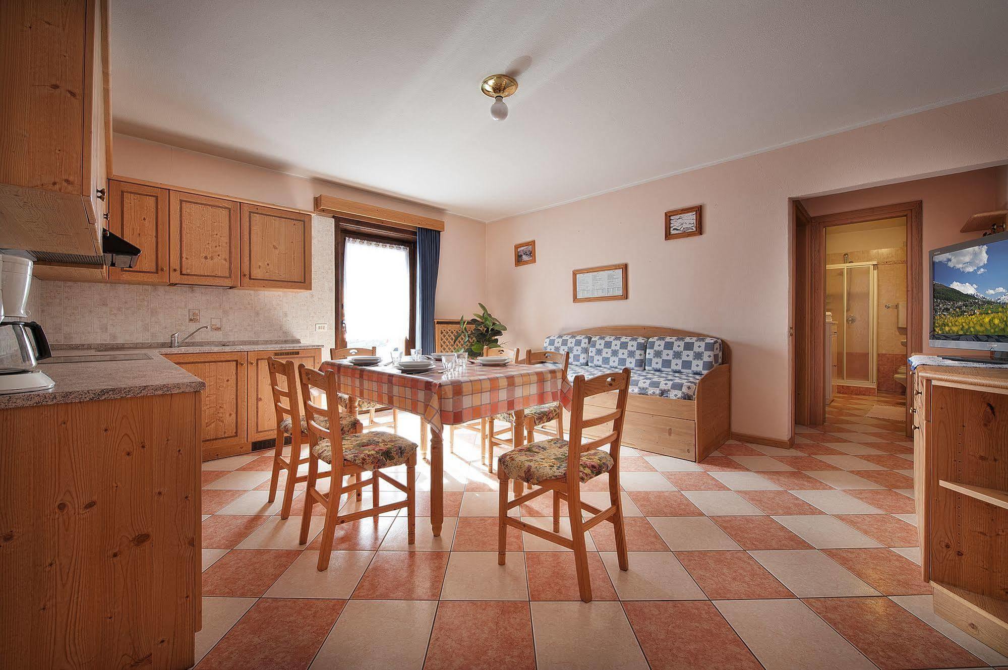 Baita Carosello Apt 4 By Livigno Accomodation Buitenkant foto