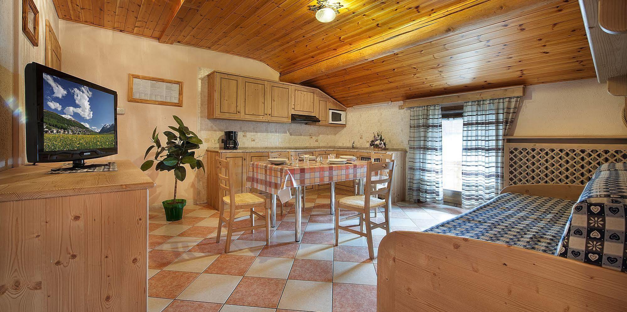 Baita Carosello Apt 4 By Livigno Accomodation Buitenkant foto